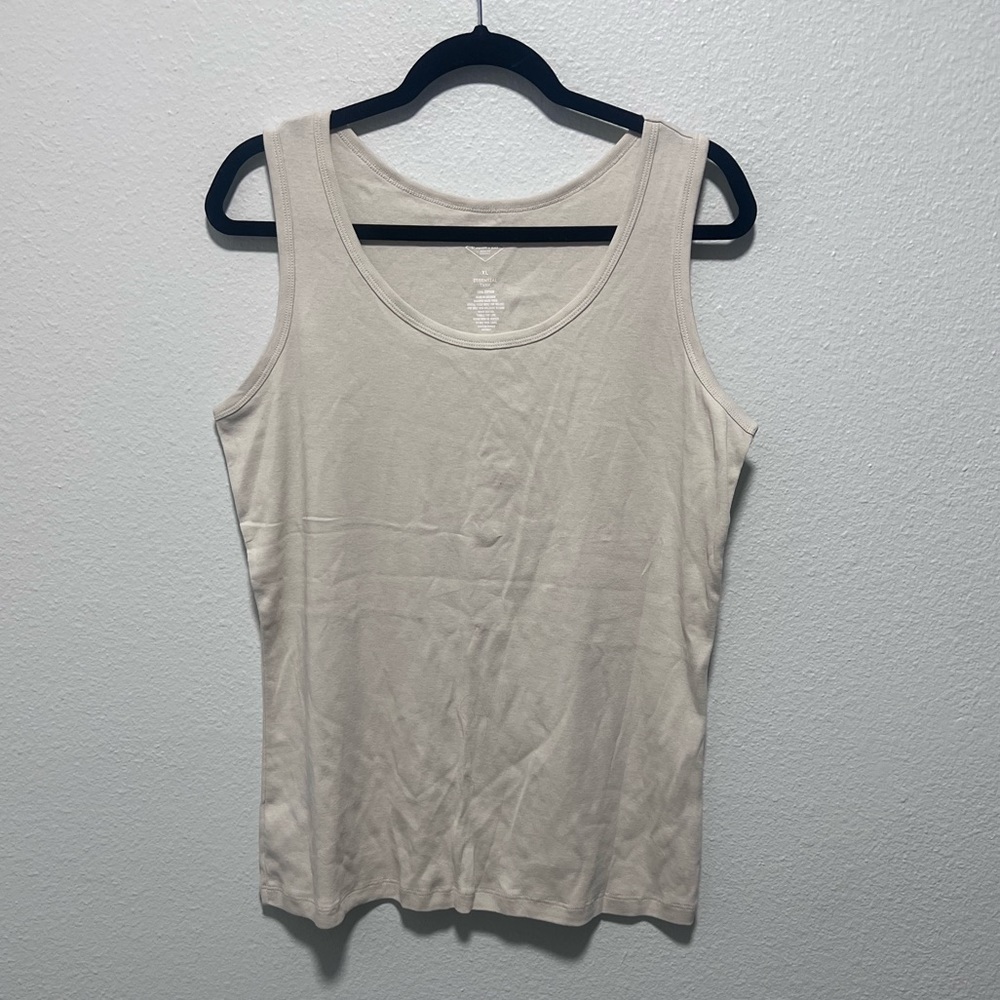 St. John’s Bay Cream Essential Tank Top Size X Large
